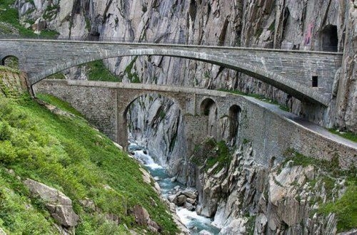 чертов мост